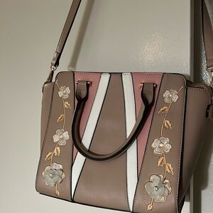 New purse, never used